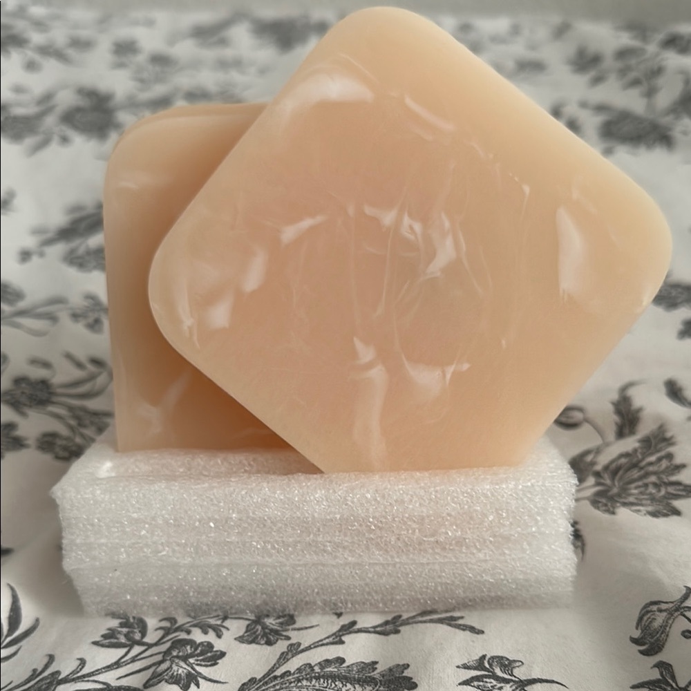 NIB Resin coasters, set of 4